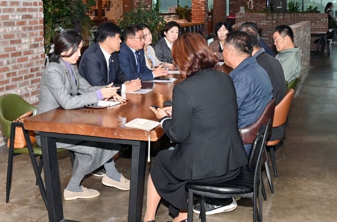 파주시의회, 대남 확성기 소음 피해 접경지 지역 주민들과 간담회 가져