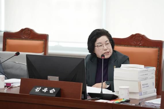 경기도의회 김옥순 의원, ‘햇살하우징사업’ 국가사업과 중복 우려… 검토 필요