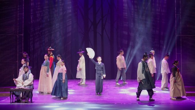 광명시는 지난 22일 광명시의 역사적 인물 정원용 선생이 남긴 조선 최초 살인기록 보고서 '유경록'을 바탕으로 한 뮤지컬 '일기 쓰는 남자' 공연을 성황리에 마무리했다.