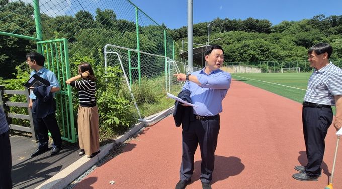 파주시 봉일천고등학교 내 설치된 조리읍체육공원 연결로 출입문 개방 결정