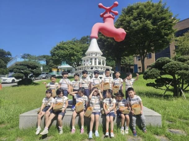 지난 9월 10일 6~7세 유치원생 어린이 30여 명이 견학프로그램에 참여하고 있다.