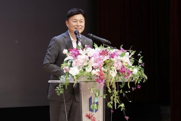 지난 25일, 제29회 노인의 날 기념식에서 조용익 부천시장이 인사말을 전하고 있다.