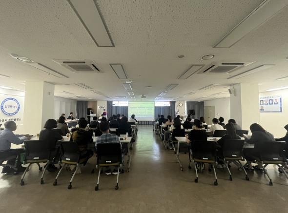 화성특례시가 26일 화성시 정원도시 기본구상 및 정원문화 진흥계획 수립 용역 중간보고회를 개최했다