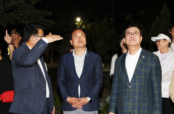 오산대역 일대 아파트 점등식