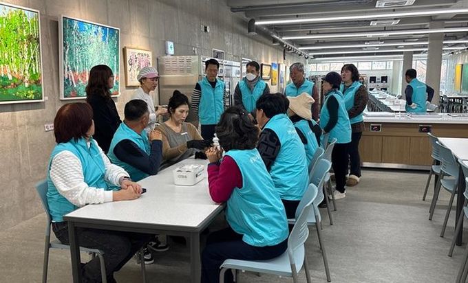 파주시 운정1동 통장협의회, 어르신들 위한 배식 봉사활동 진행