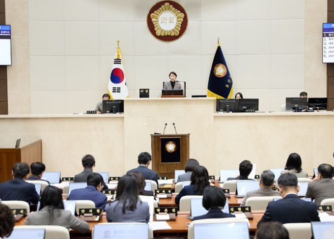 용인특례시의회, 제300회 임시회 개회