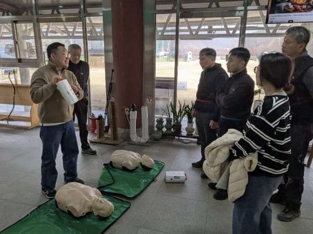 용인특례시 처인구가 지역내 공공체육시설 4곳에 자동심장충격기를 설치했다.