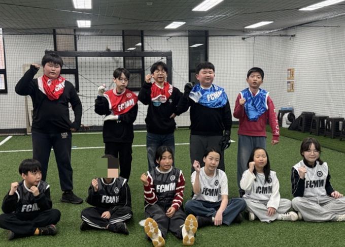 미니게임 후 단체 기념촬영