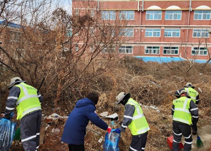 평택시 신장2동, 직원과 환경미화원 합동 환경정화 활동