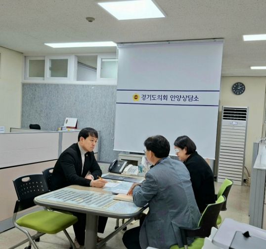 유영일 의원, 쓰레기 종량제봉투 수급안정 및 업사이클센터 추진점검