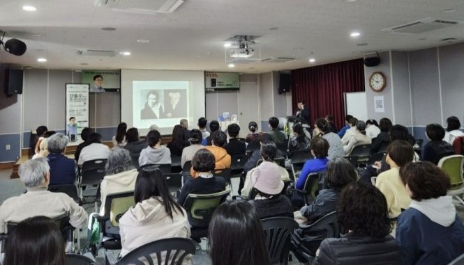가평군, 강용수 작가 초청 철학 강연 ‘성황’
